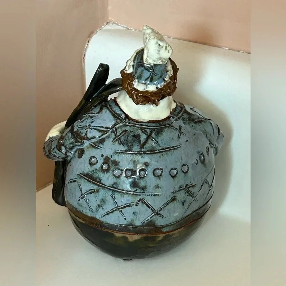 Sara Meadows Balloon People Pottery Art SKIER Winter Figure 5